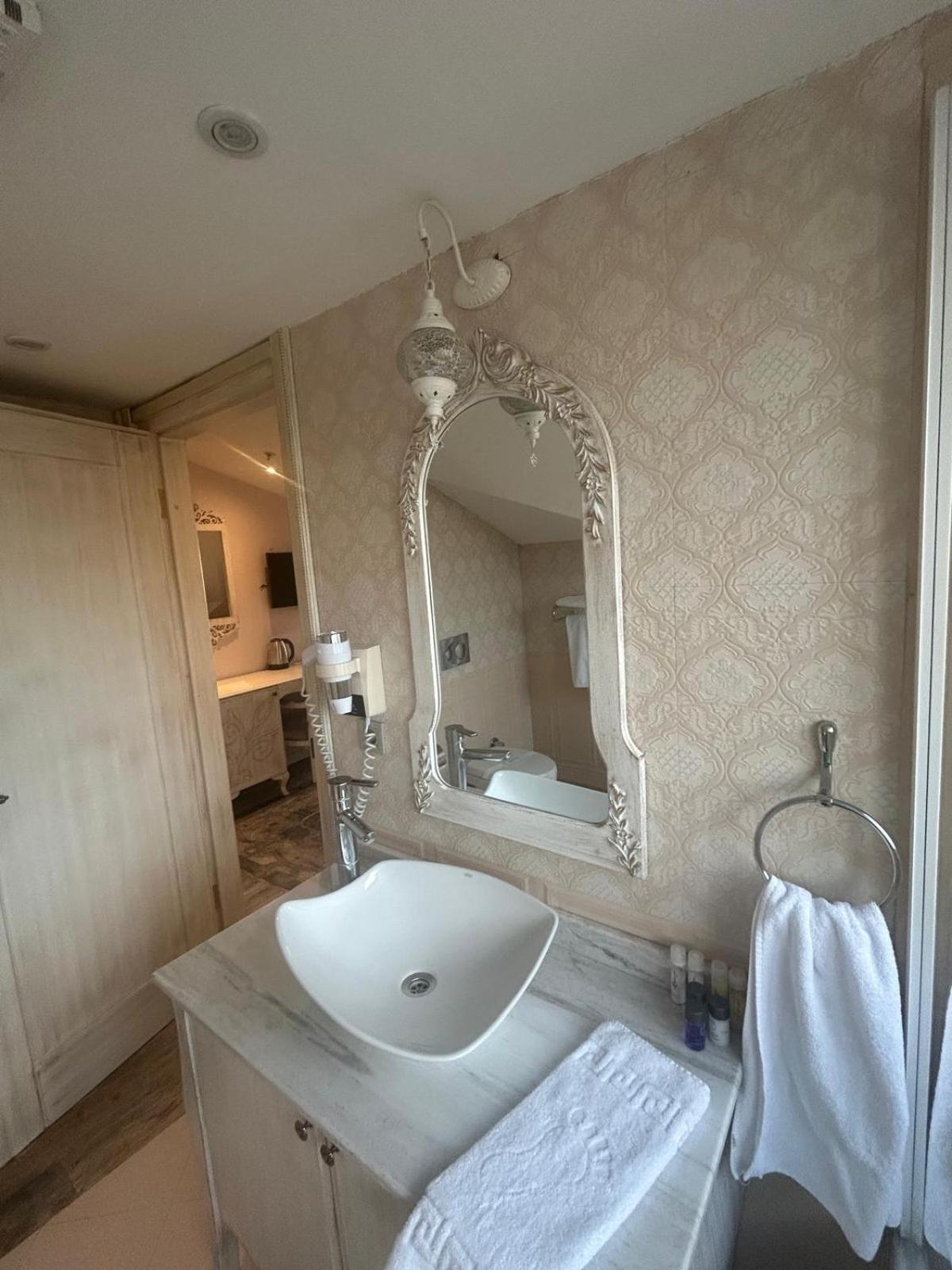 Elegance Asia Hotel Istanbul Bagian luar foto